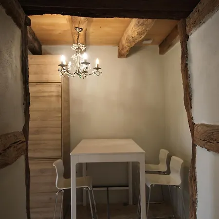 Semesterbostad De La Tour Maria *