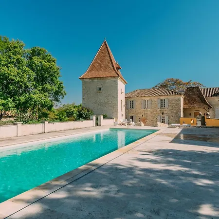 Nyaraló De La Tour Maria *