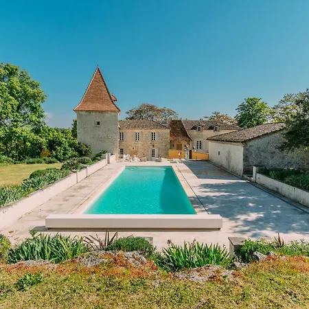 Semesterbostad De La Tour Maria *