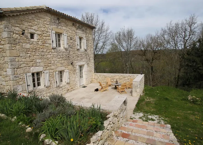 Hébergement de vacances De La Tour Maria *